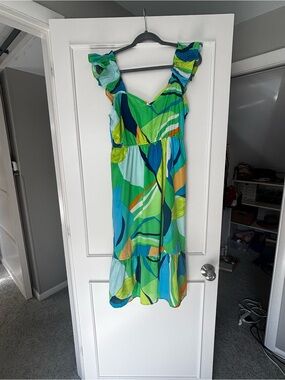 Women’s Green Abstract Print Ruffle Strap Dress